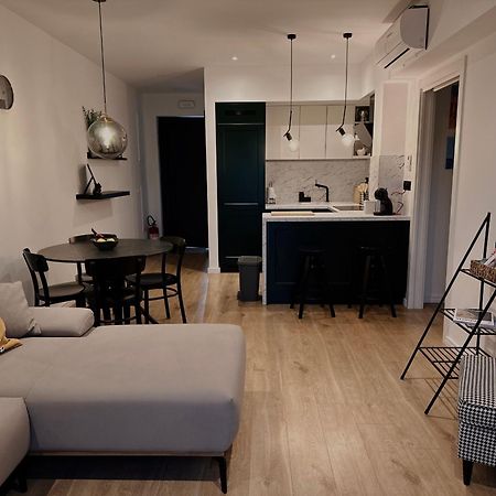 Dawn & Dusk - Modern Two Bedroom Apartment With Mountain Views ชีลิปิ ภายนอก รูปภาพ