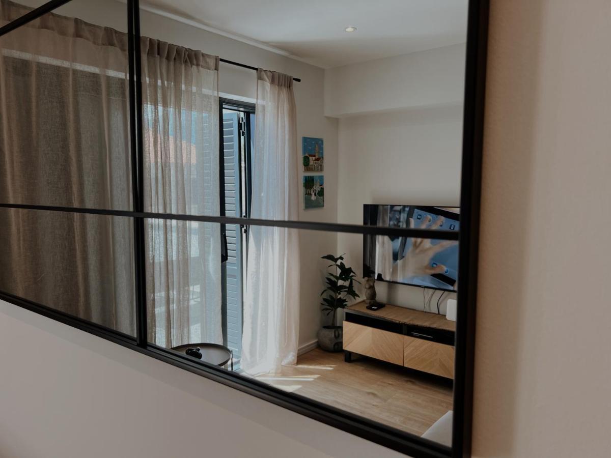Dawn & Dusk - Modern Two Bedroom Apartment With Mountain Views ชีลิปิ ภายนอก รูปภาพ